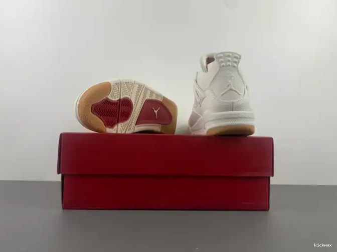 Rep MAX AO2571-100 Levi's 4 Air Jordan x 'White' 0506
